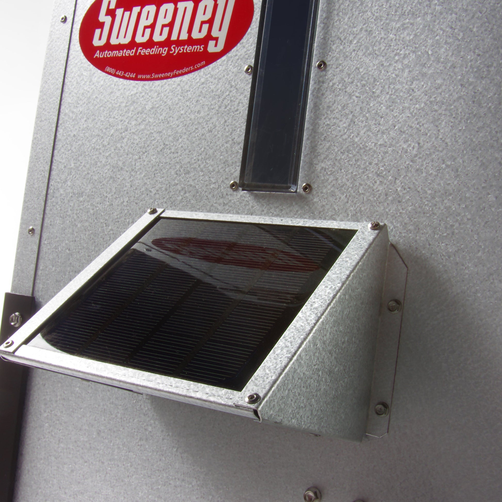 Sweeney Feeders Solar Charger For All Directional Feeders - 12 Volt / 2 Watt