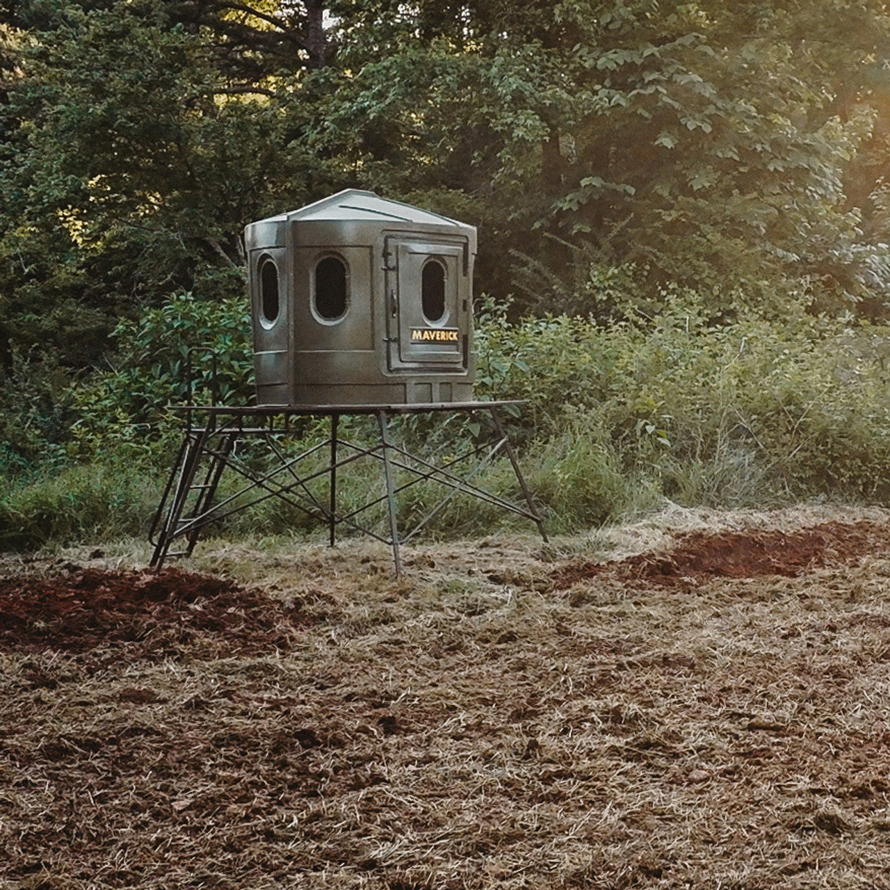 Maverick Elevate 5' Universal Hunting Blind Platform