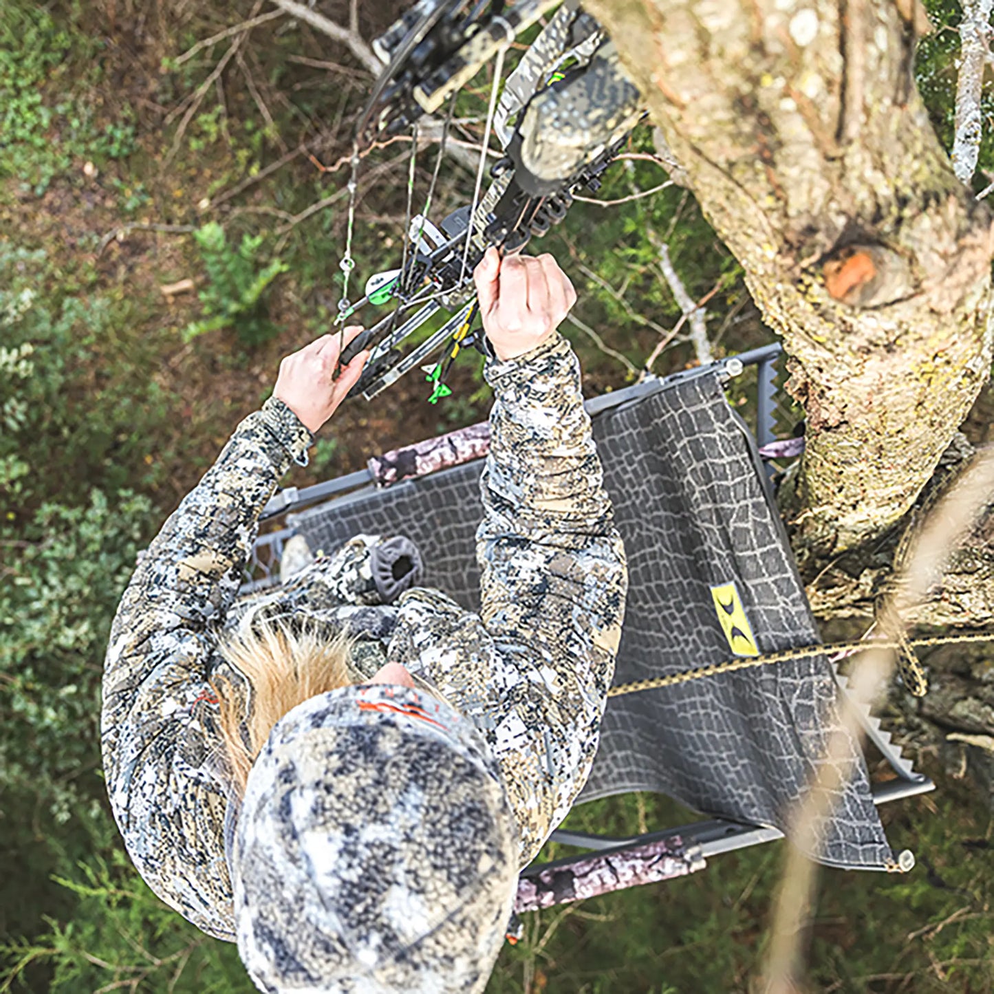 Hawk 20’ Bighorn 1.5-Man Ladder Treestand