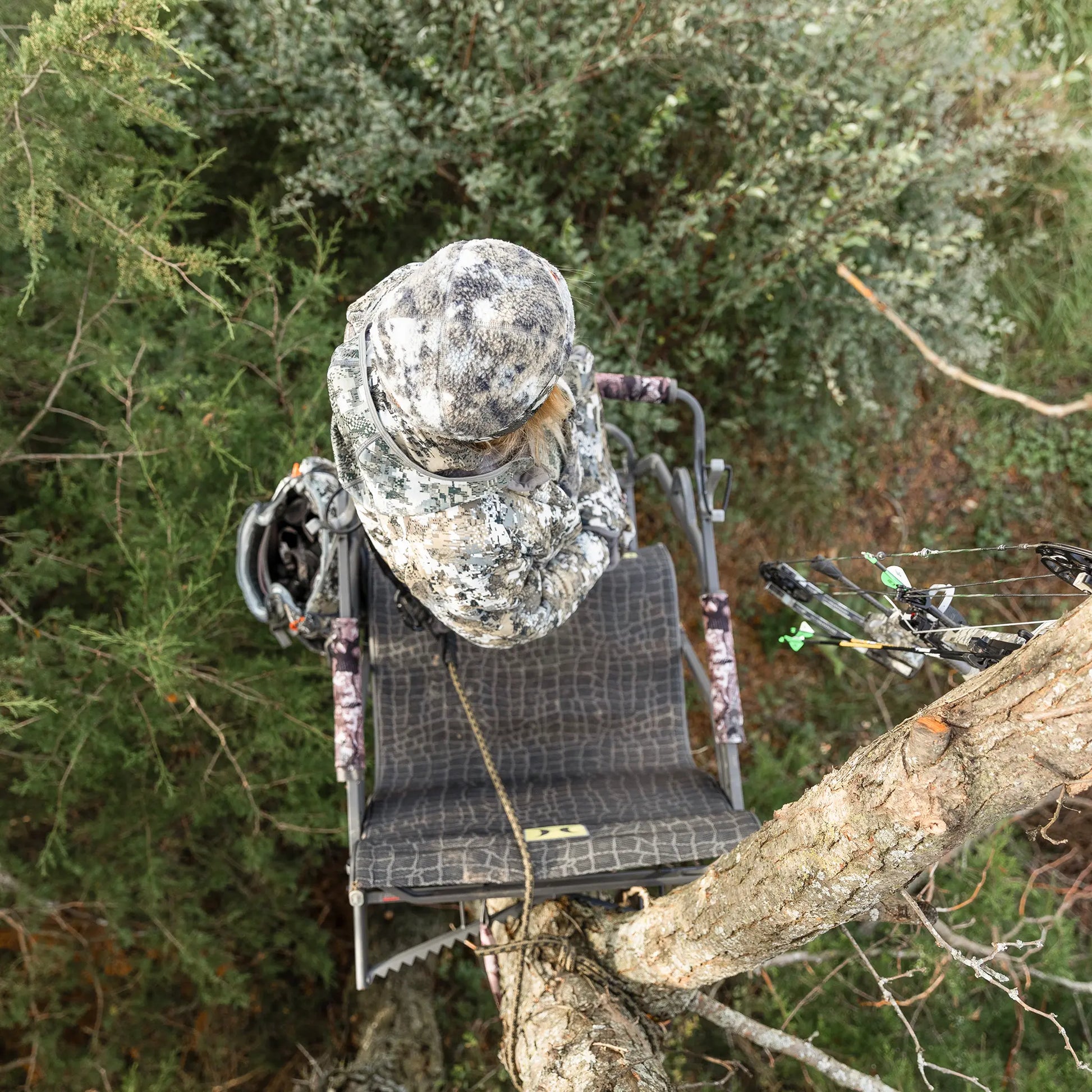 Hawk 20’ Bighorn 1.5-Man Ladder Treestand