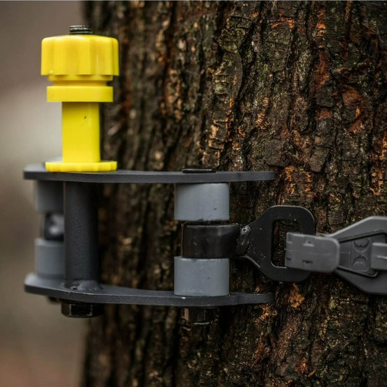 Hawk Cruzr Hang-On Treestand - 22lbs