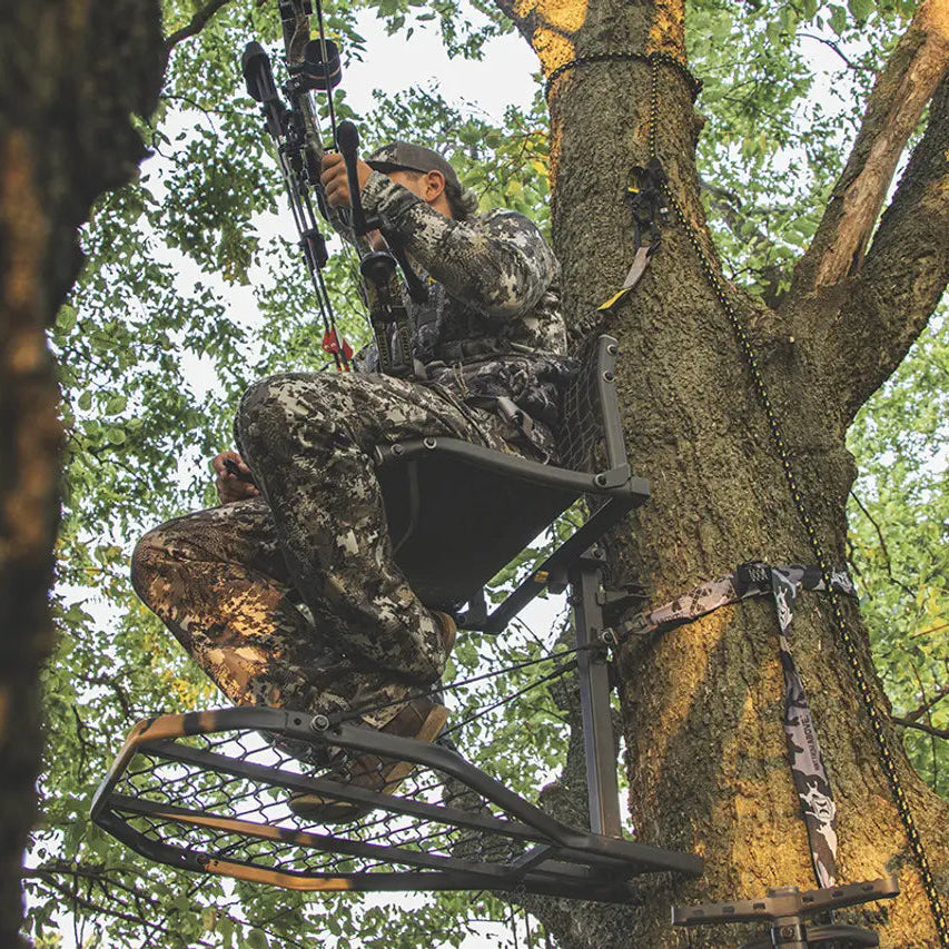 Hawk Cruzr Hang-On Treestand - 22lbs