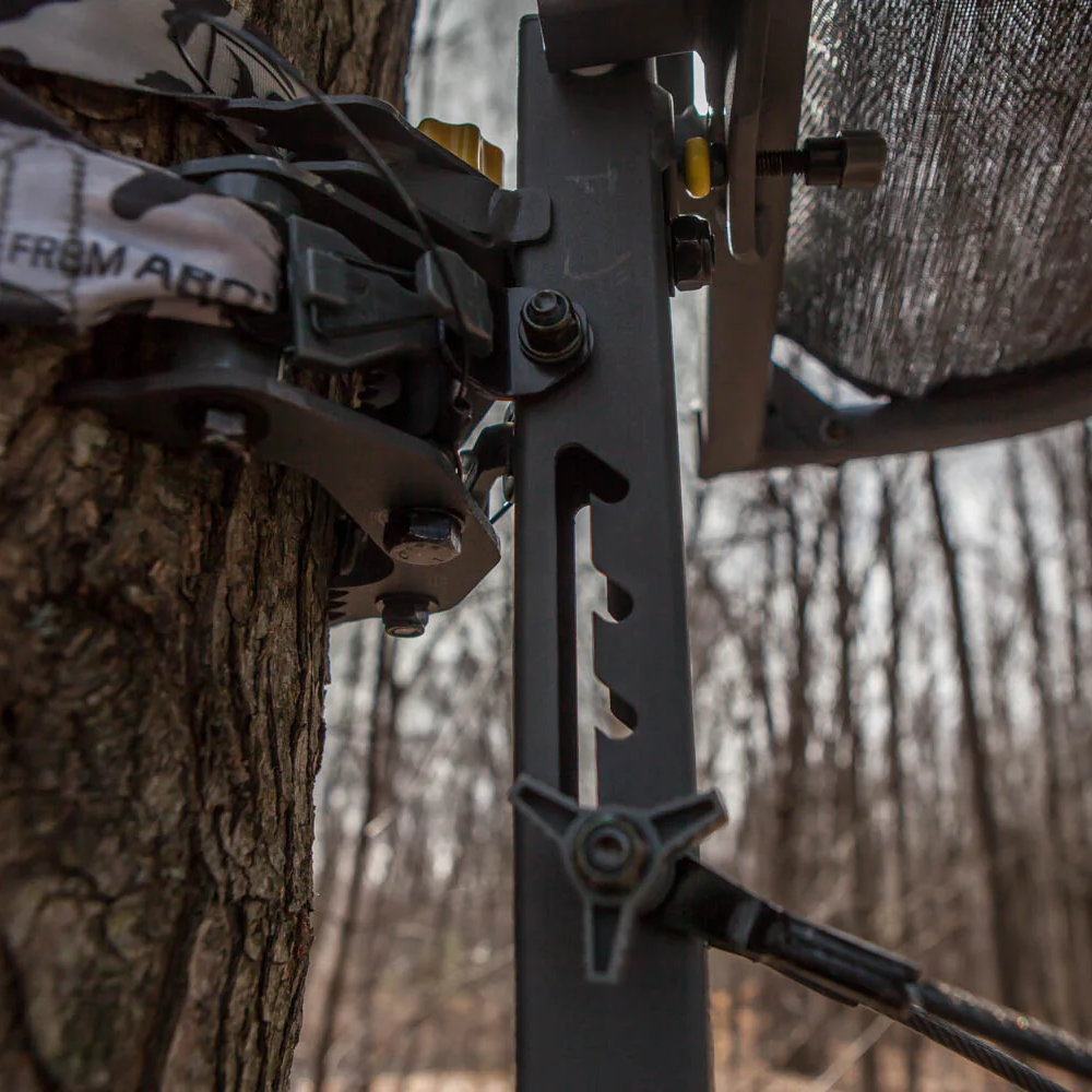 Hawk Helium XL Hang-On Treestand - 12lbs