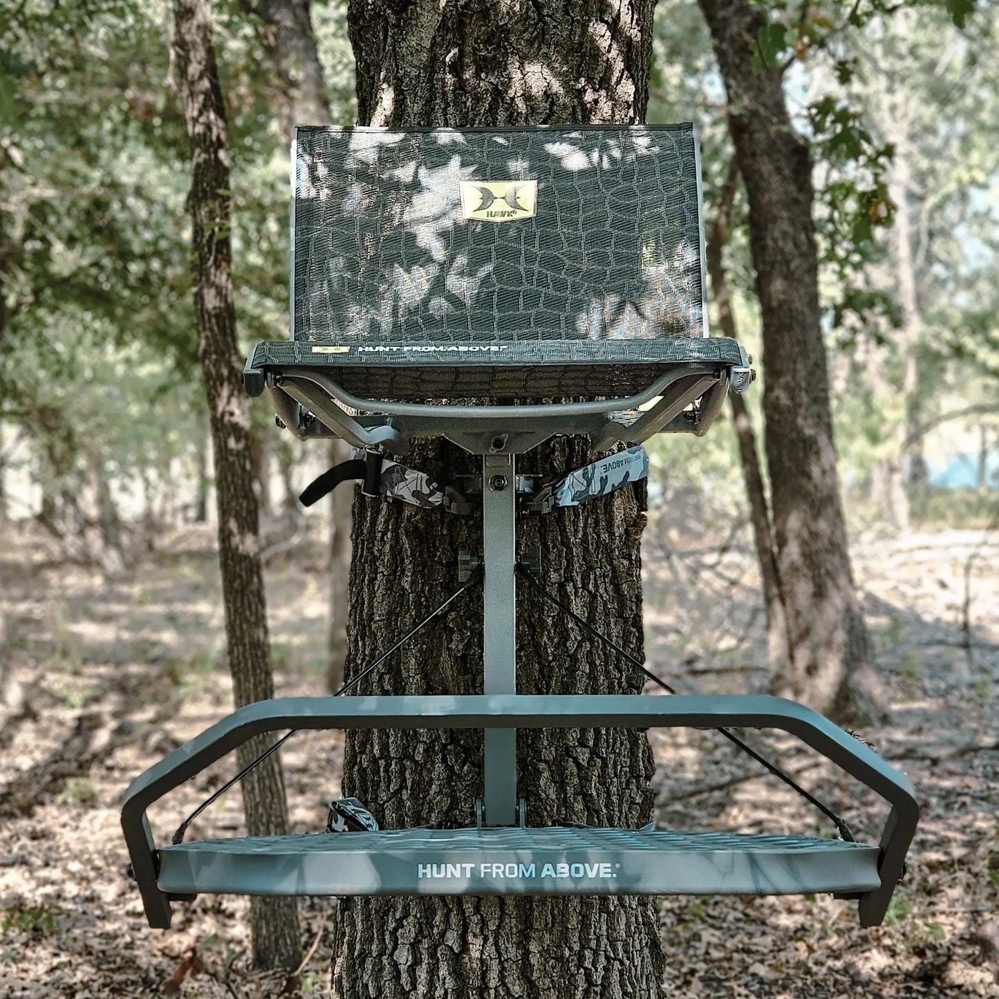 Hawk Helium Kickback Lvl Hang-On Treestand - 20lbs