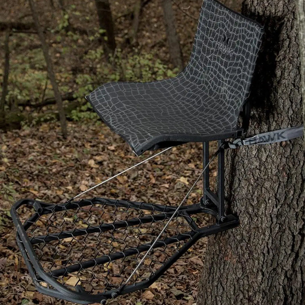 Hawk Kickback Lvl Hang-On Treestand - 19.5lbs