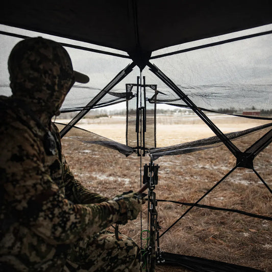 Muddy Prevue 3-Man ground hunting blind interior frame detail