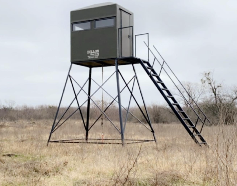 Dillon Manufacturing 4'x6' Classic Deer Blind With Door on 6' Side