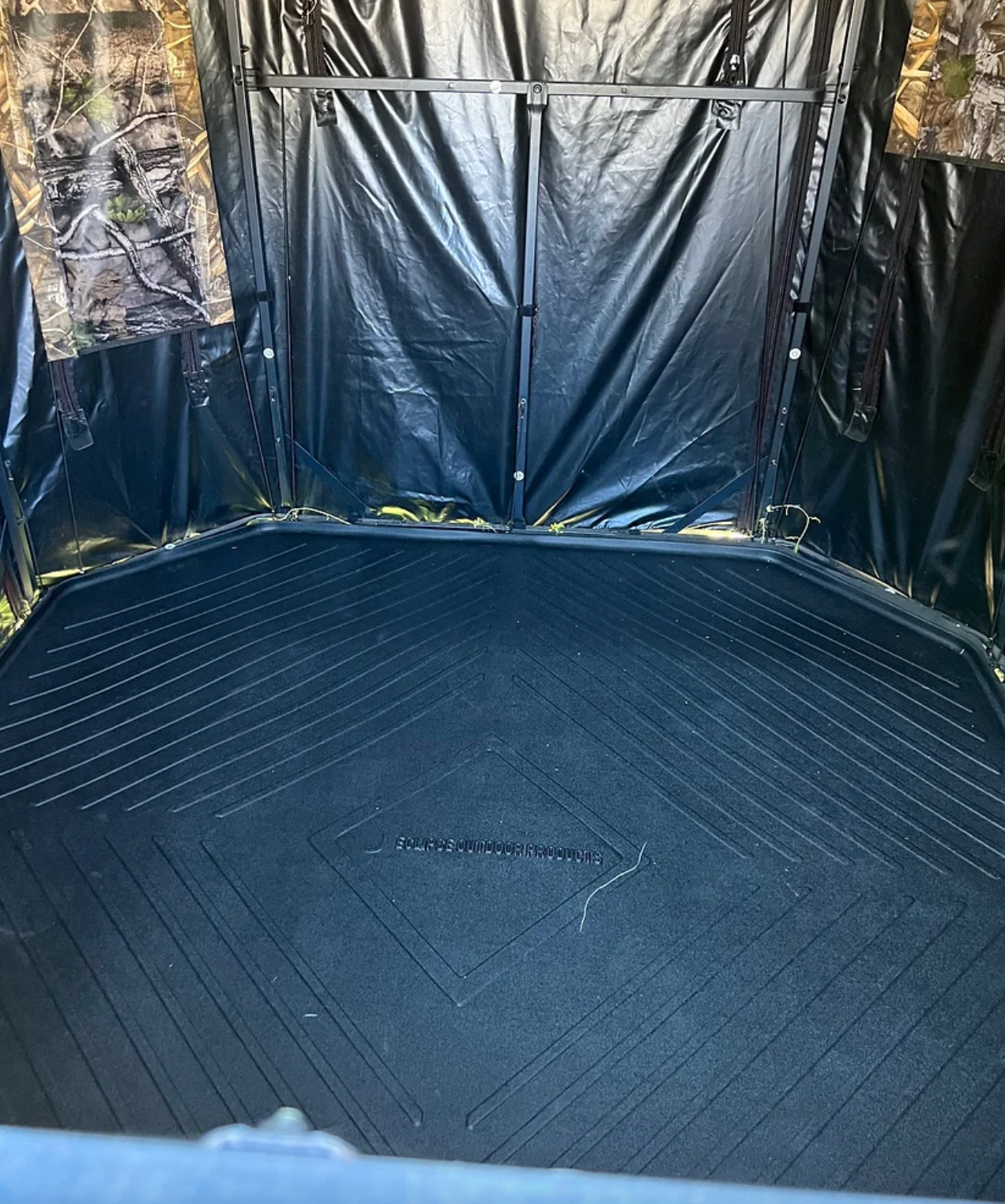 Eclipse Outdoor Deer Blind Mat For 6x6 Redneck Soft-Side Deer Blind