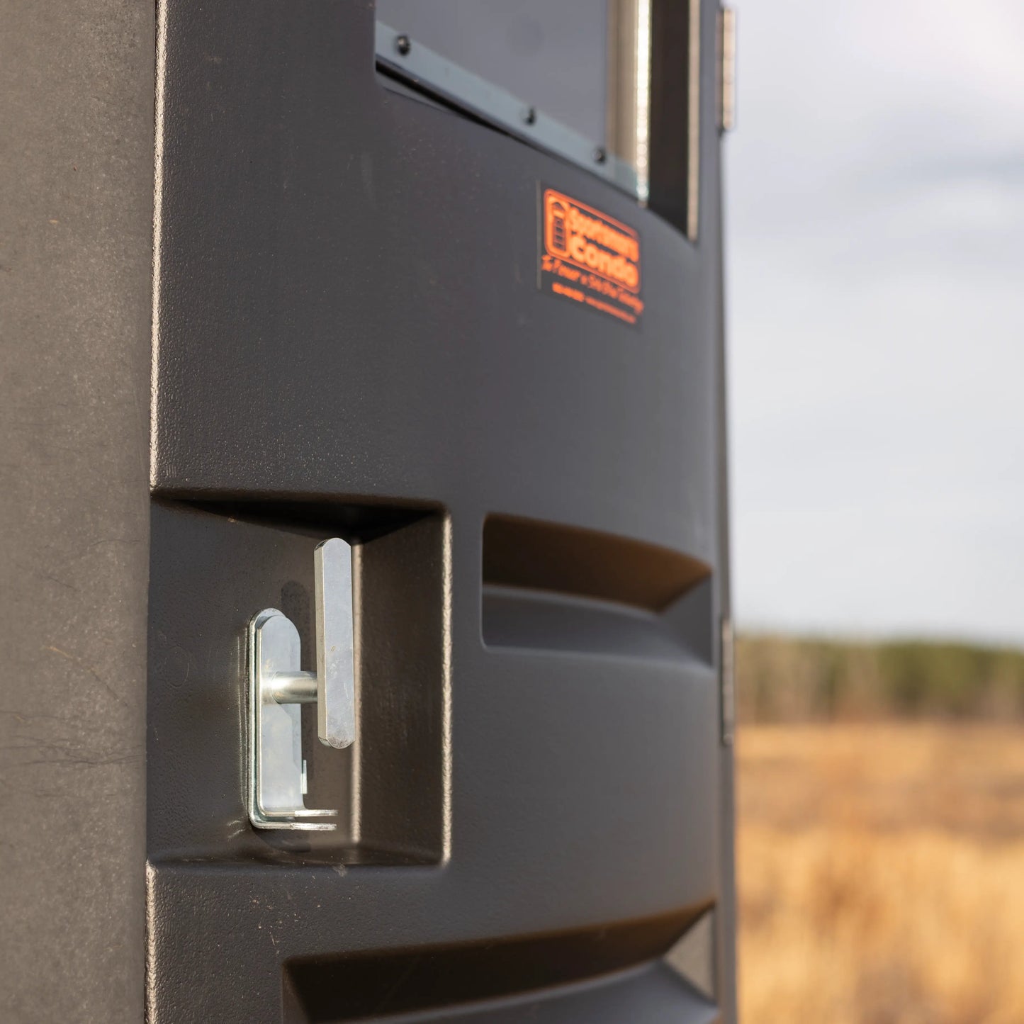 Sportsman's Condo Crossbow Condo 72 in. diameter Deer Blind: Black, Loaded