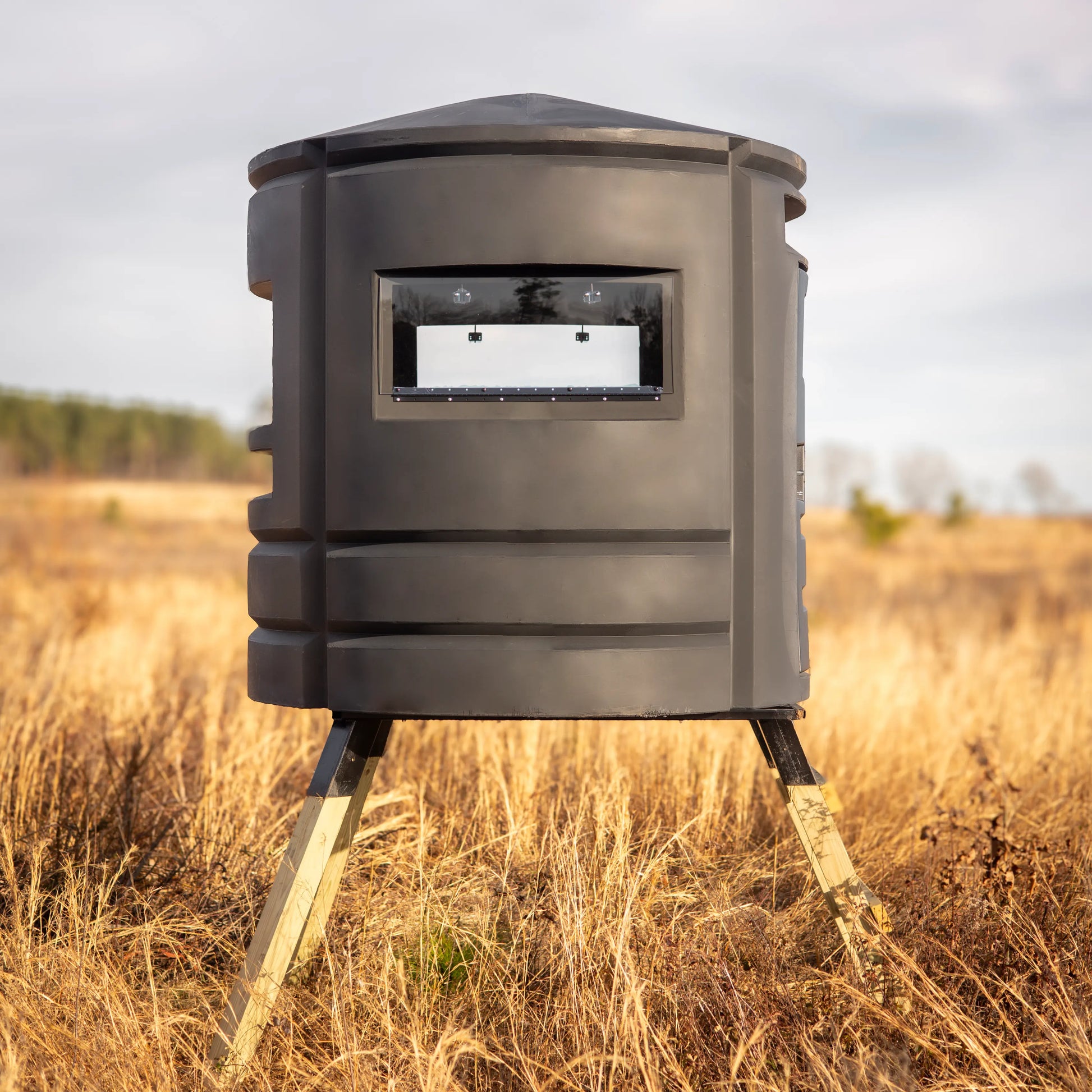 Sportsman's Condo Crossbow Condo 72 in. diameter Deer Blind: Black, Loaded