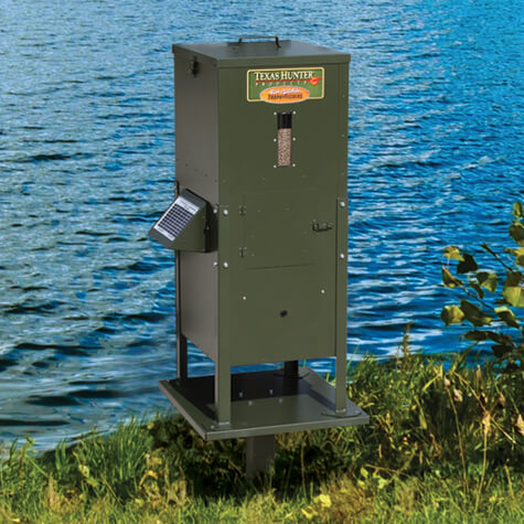 Texas Hunter Fish Feeder - 70 lb. Fish Feed/125 lb. Corn Capacity – Straight Legs
