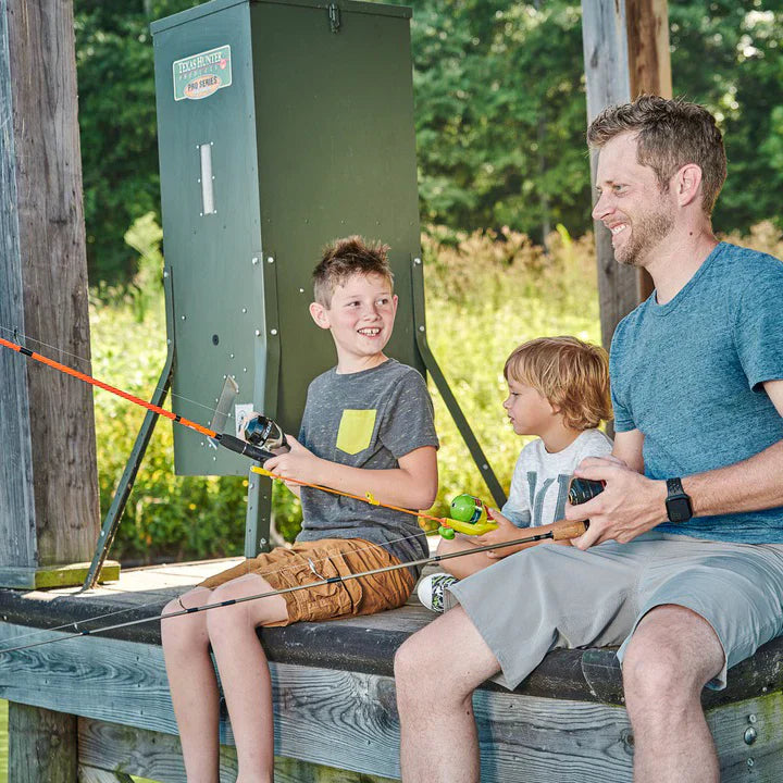 The Ultimate Guide to Automatic Fish Feeders for Your Pond or Lake