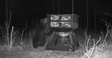 Orion Hunting - 750 Pound Capacity Stand and Fill Deer Feeder