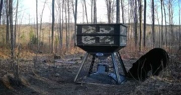 Orion Hunting - 750 Pound Capacity Stand and Fill Deer Feeder