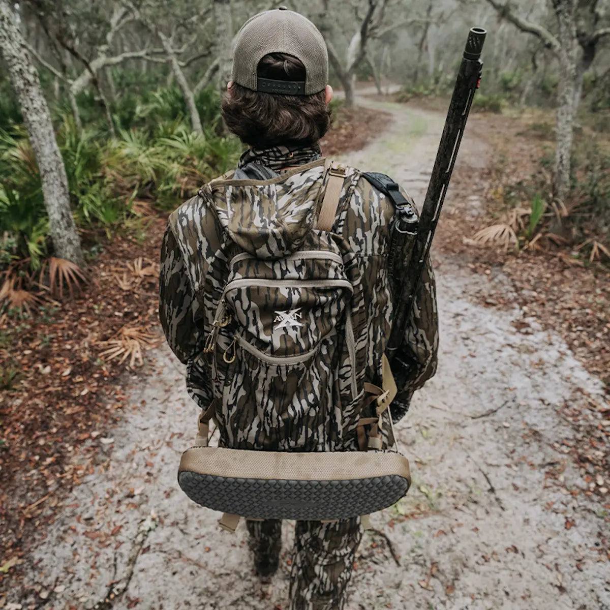 Avian-X Ridge Runner Lightweight Turkey Vest - Mossy Oak Bottomland