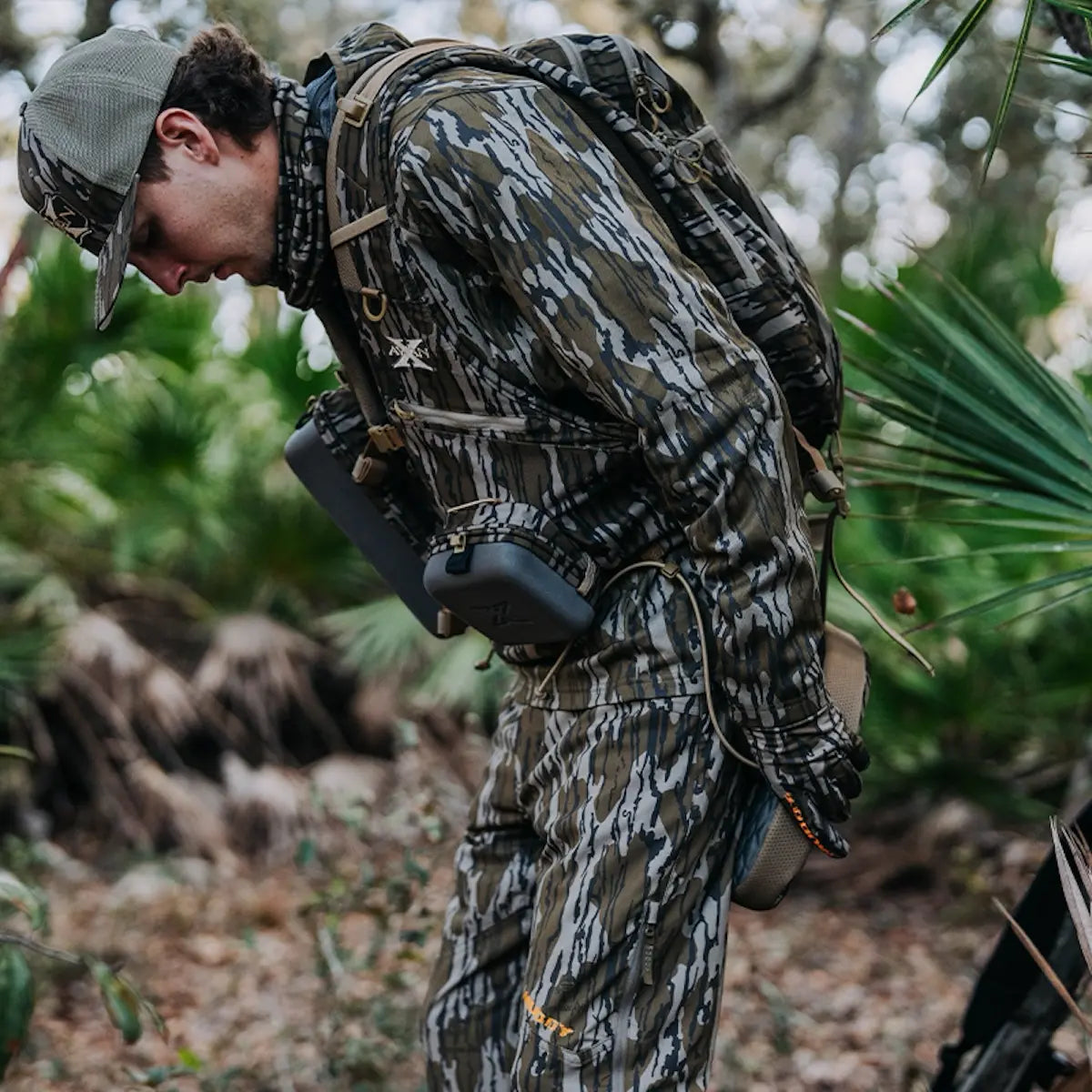 Avian-X Ridge Runner Lightweight Turkey Vest - Mossy Oak Bottomland