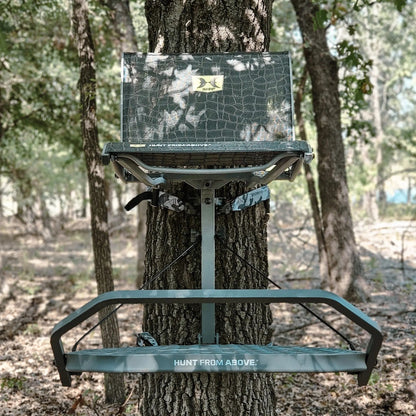 Hawk Helium Kickback Lvl Hang-On Treestand - 20lbs