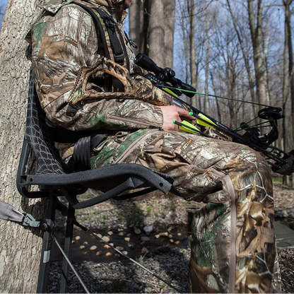 Hawk Kickback Lvl Hang-On Treestand - 19.5lbs