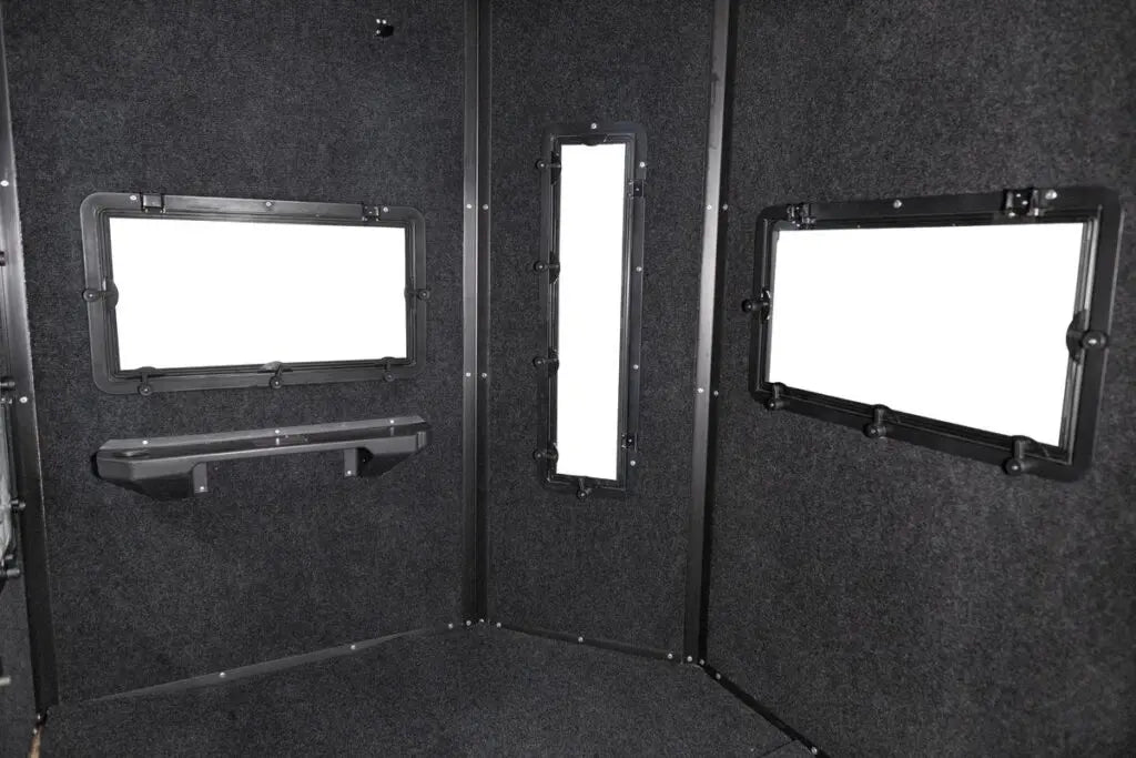 Muddy Penthouse Steel Box Blind