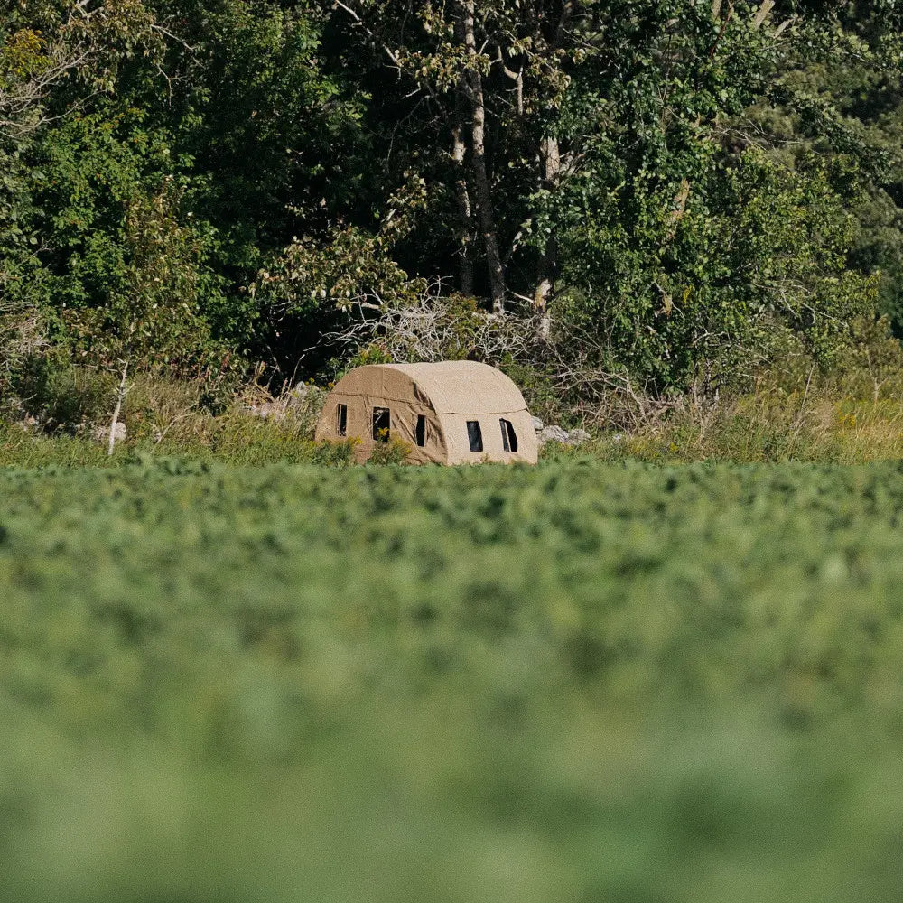 Muddy Bale Blind exterior product view with curved hay bale design