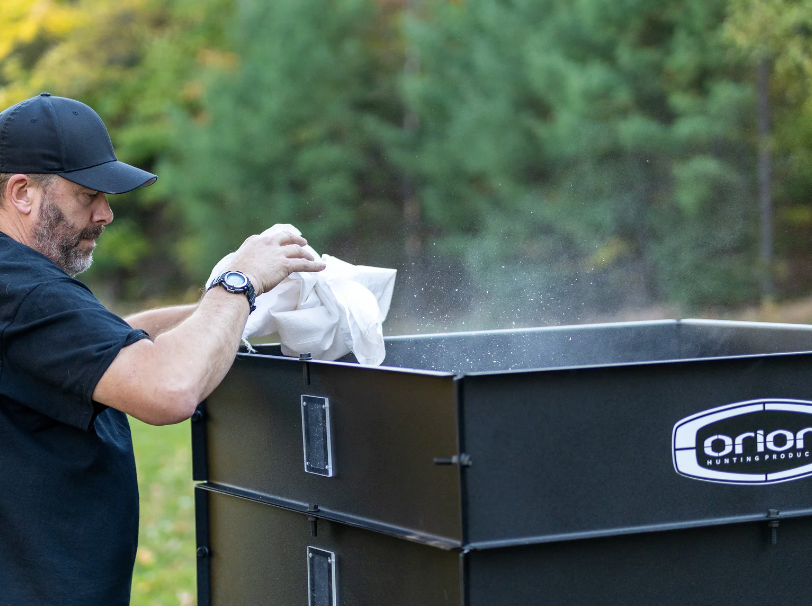 Orion Hunting - 750 Pound Capacity Stand and Fill Deer Feeder