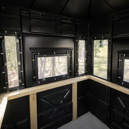 Hughes Elite Series' The Crusader 5' x 5' Hunting Blind