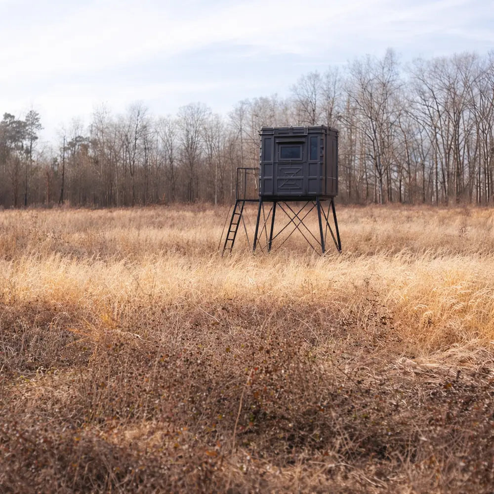 Hughes Elite Series' The Crusader 5' x 5' Hunting Blind