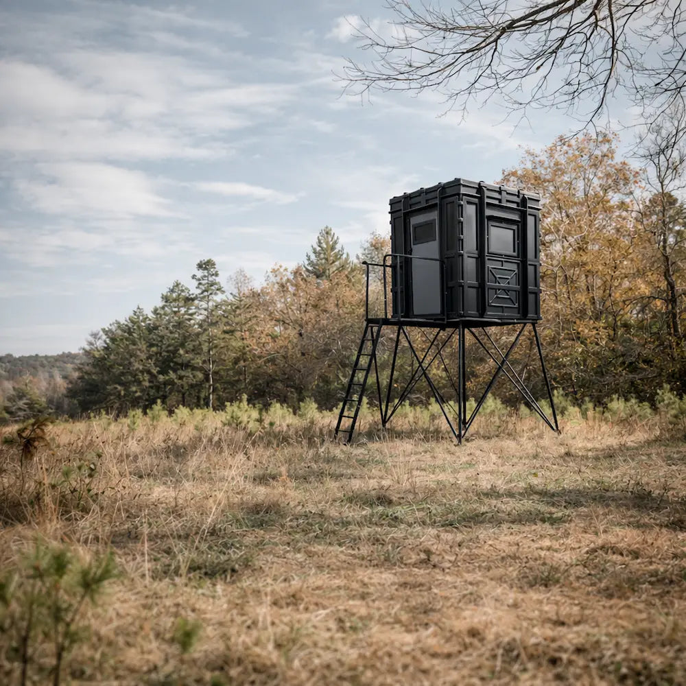 Hughes Elite Series' The Crusader 5' x 5' Hunting Blind
