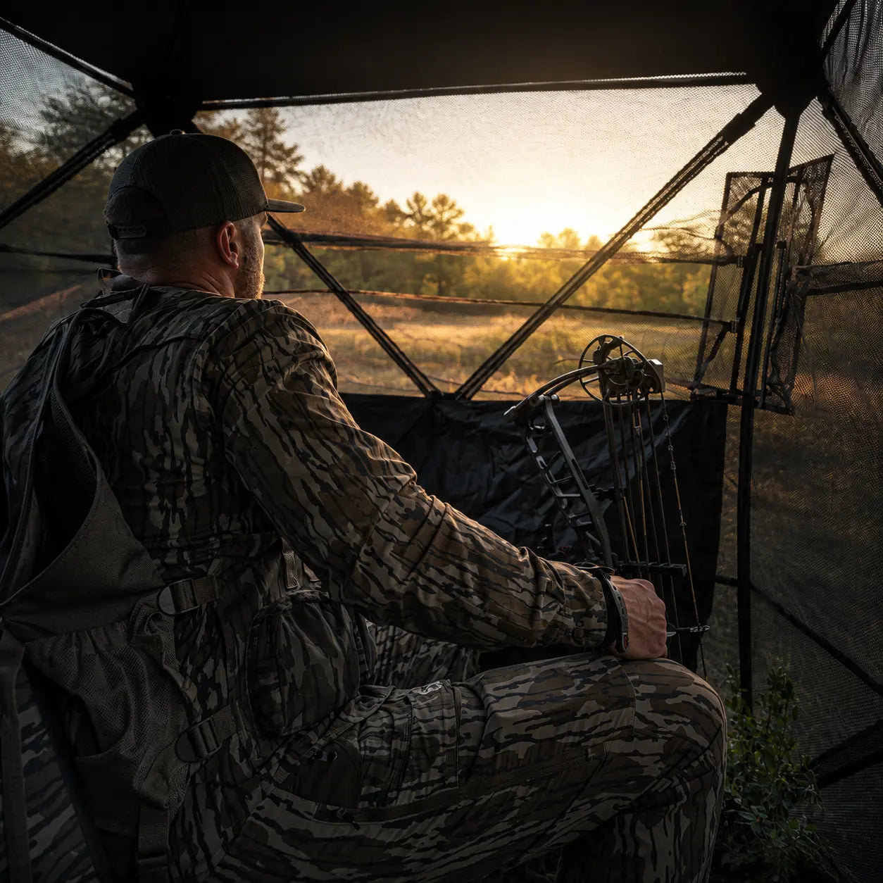 HARVST Outdoors - OmniView 270 See-Thru Ground Blind - 4 Camo Patterns