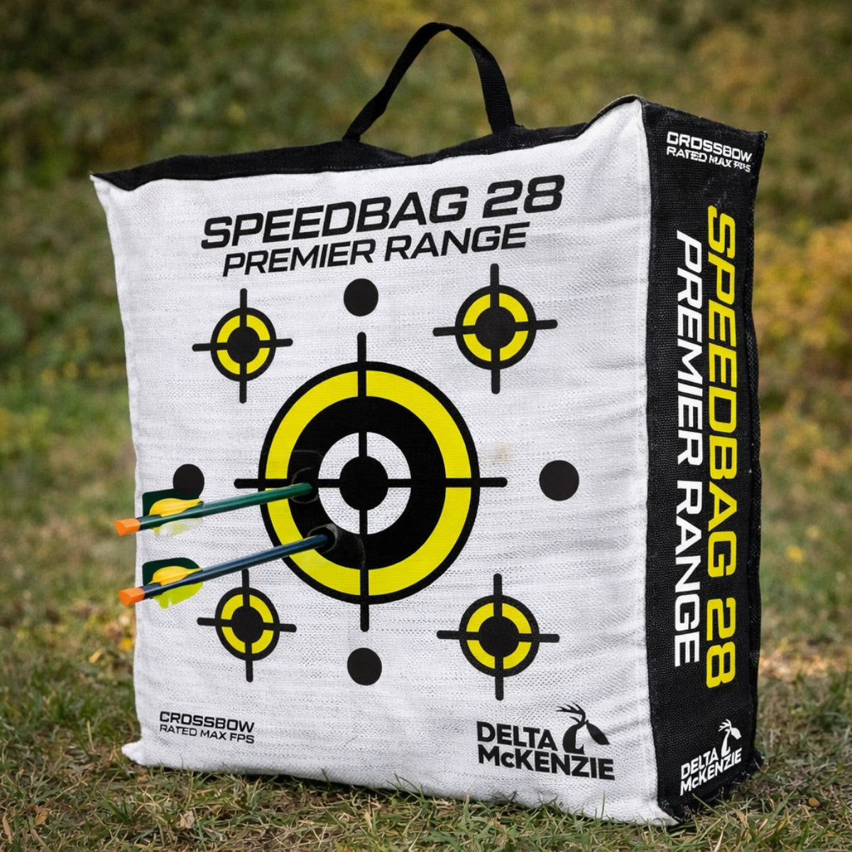 Speedbag 28 Premier Range target bag with arrows on grass