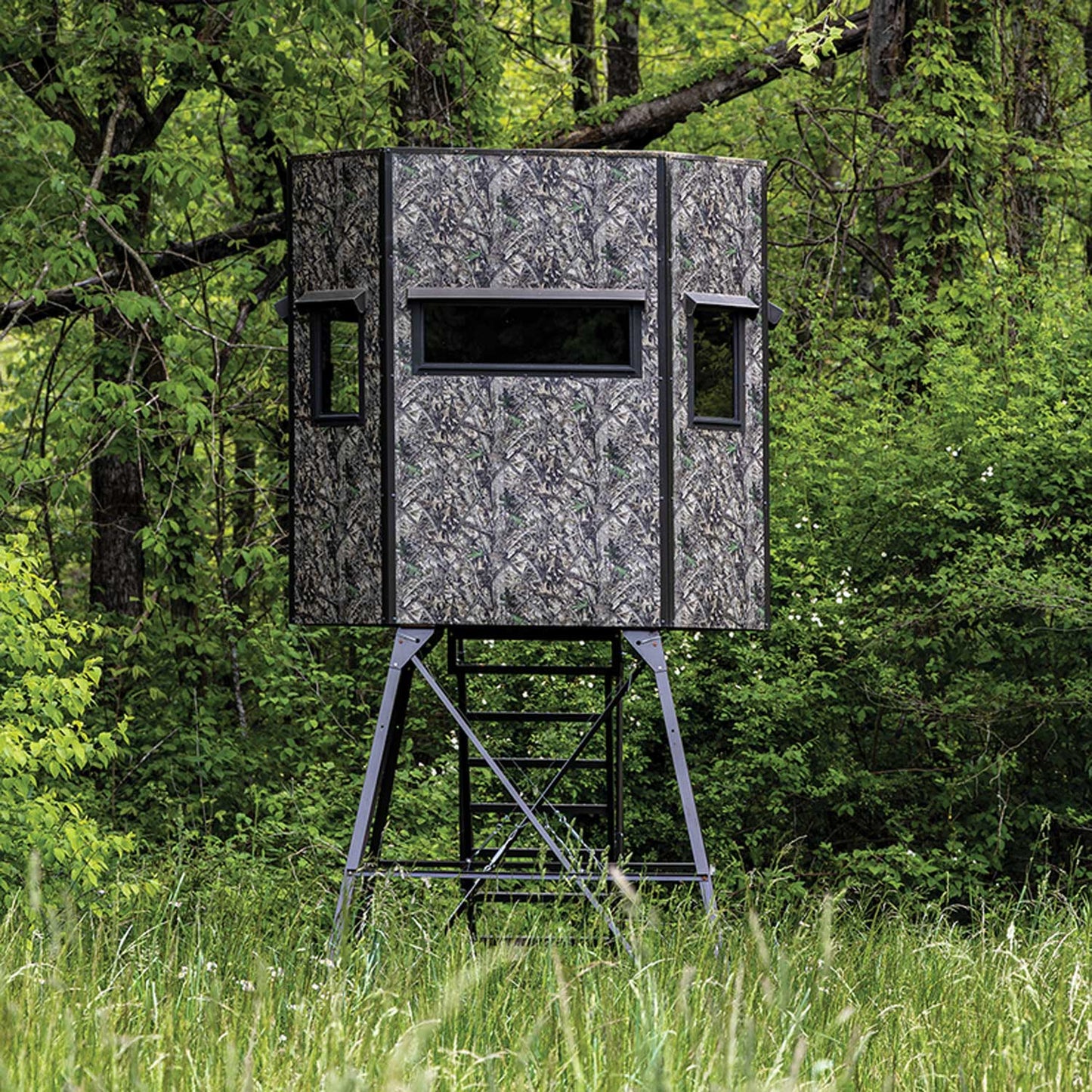 G78C: Texas Hunter Wrangler Octagon Shaped Camo Aluminum 5' x 7' Deer Blind with 8' Tower, Full Door, Stairs and Handrails