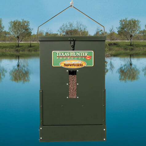 TF100: Texas Hunter 50 lb.Semi-Directional Hanging Fish Feeder