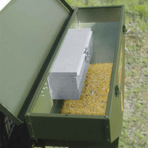 RF100: Texas Hunter 100 lb. Road Deer Feeder with Wireless Remote Control